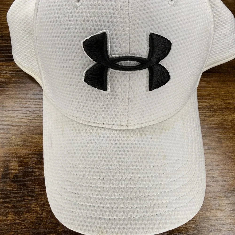 Under Armour Blitzing White Stretch Fit Hat Cap L/XL UA Classic Golf Adult